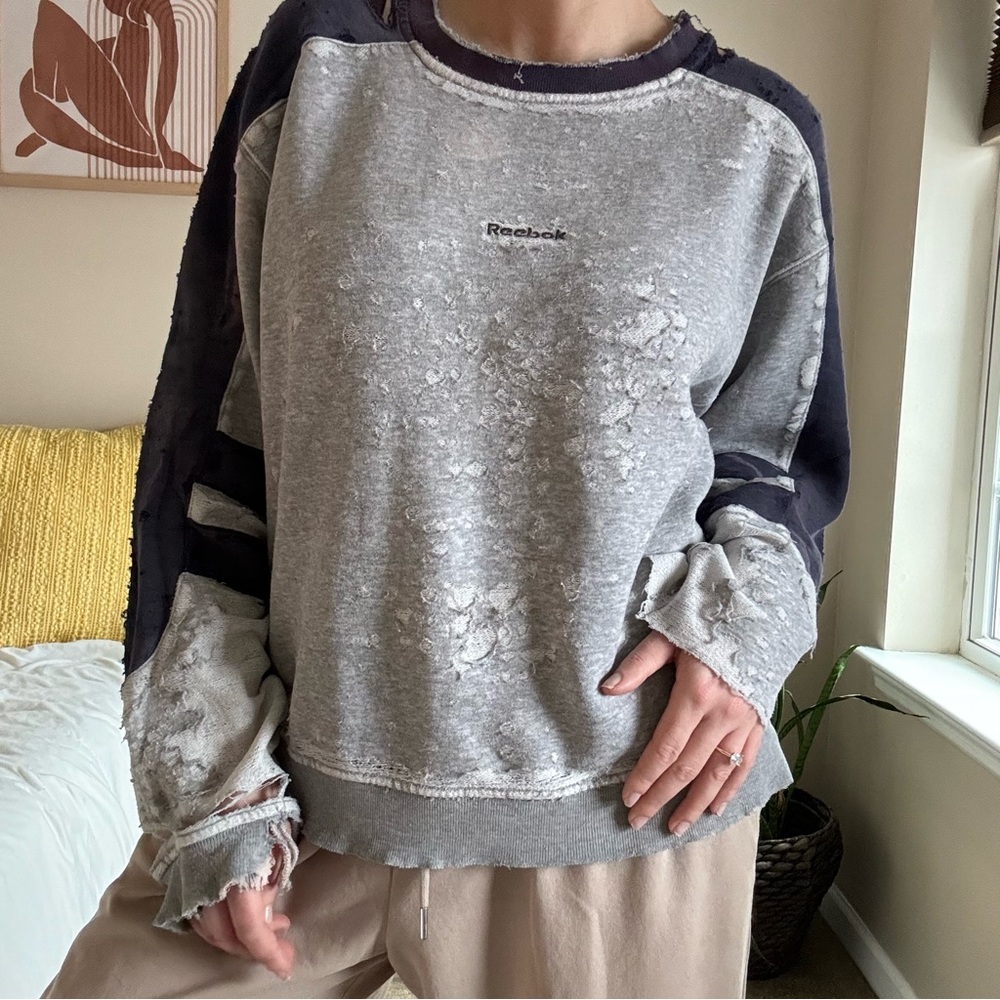 1990’s Vintage Reebok crew neck sweater